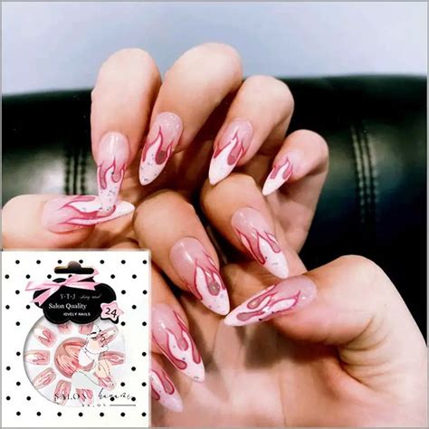 Jak Zdjąć Tipsy Z Klejem? Sprawdź! - [Zaktualizowano czerwiec 2025 ...