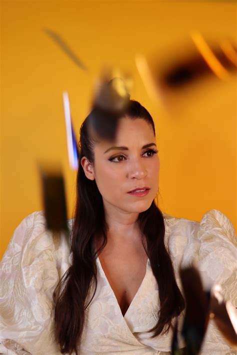 LADYGUNN – GINA NAOMI BAEZ RELEASES "GINITA"