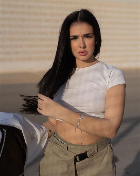 Agencia de Andrea Palazón - Contactar con Andrea Palazón