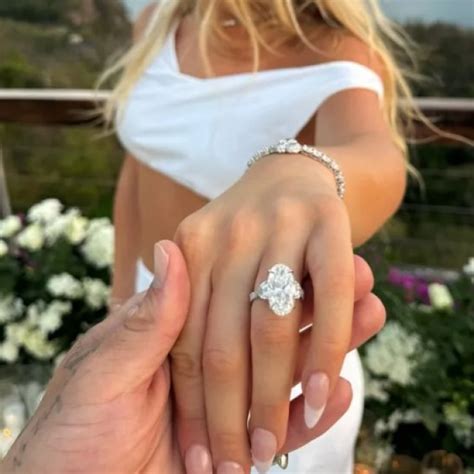 Jake Paul announces engagement to Jutta Leerdam