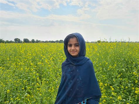 Beautiful Pakistani Girl Photos, Download The BEST Free Beautiful