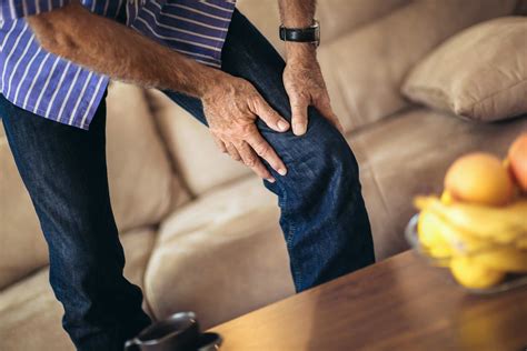 zimmer persona knee problems  include poor seating  loosening