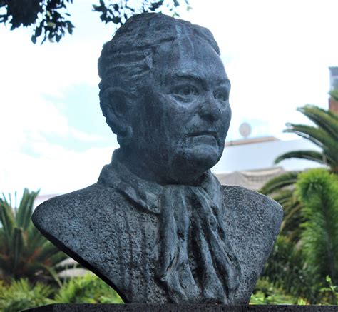 Entre el mar y la meseta: Las raíces canarias de Leonor Pérez Cabrera