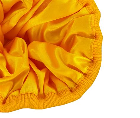 satin-lined beanies – silkytosatin