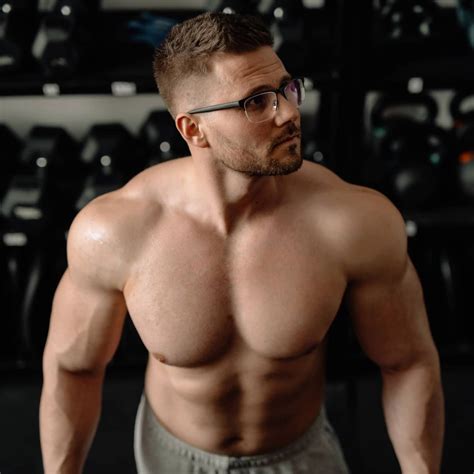 Muški online program – Kovac Fitness