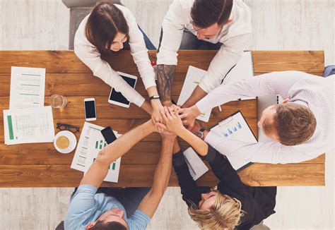 Helpful Activities for Team Building in the Workplace - What Your Boss ...