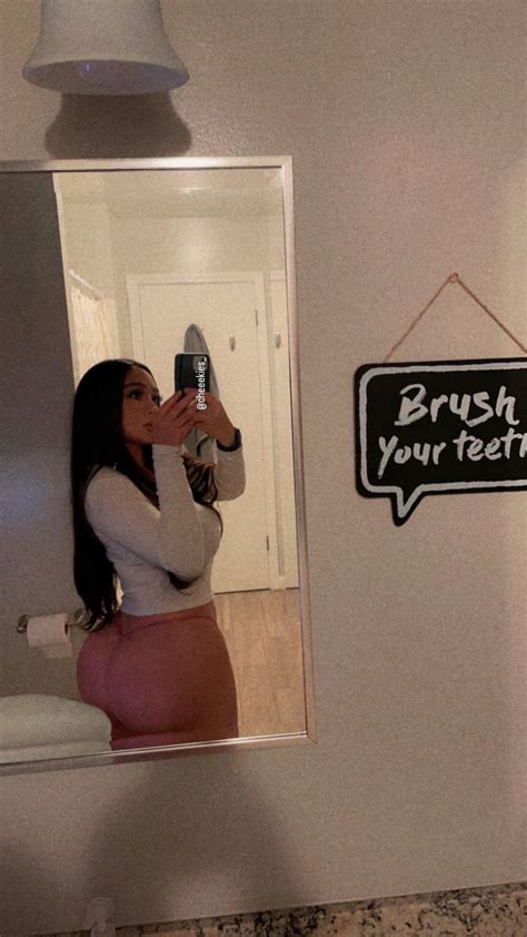 Backshots sound nice rn : r/latinas
