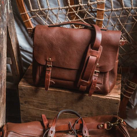 Postman bag Eclair M - Cuba Libre - Leather messenger bag - Made in France