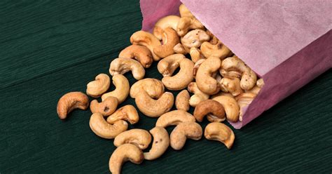 Are Cashews Good for You? Benefits, Risks, and Recipe Ideas