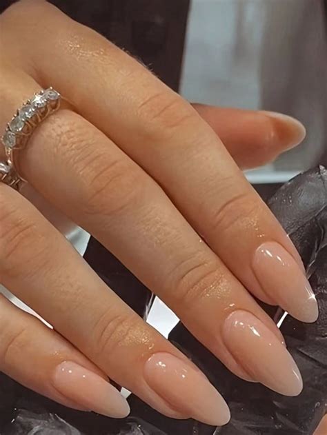 Épinglé sur Manicura