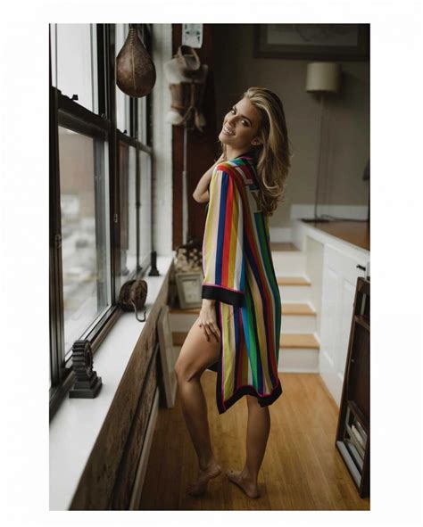 AnnaLynne McCord Topless Quarantin Photo and Baldwinner Photoshoot | #