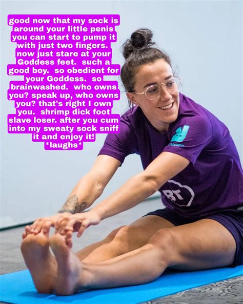 Lucy Bronze's foot slave | Scrolller