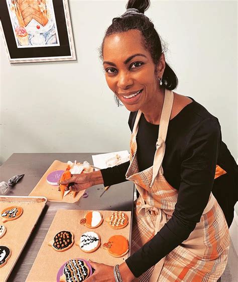 Harris Faulkner | Wiki, Bio, Age, Height, Weight, Career, Parents