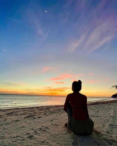 Z U R Y | Vacation on my island🌴☀️🌊🌅; Driving towards the beach