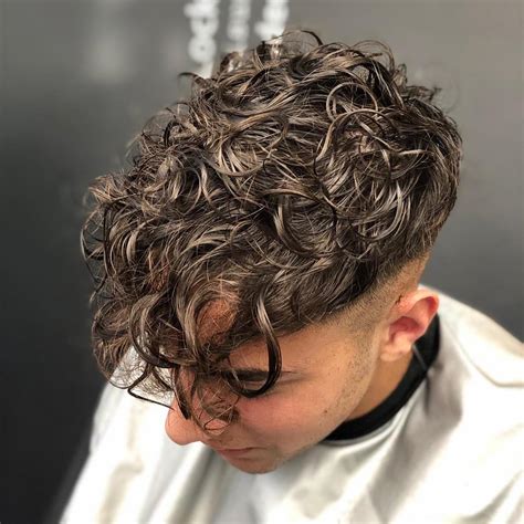 wavy hairstyles  men
