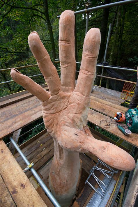 The Giant Hand of Vyrnwy - Simon O'Rourke