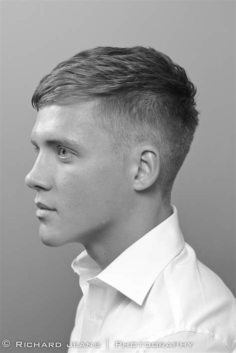 A mens haircut shorter look can be surprisingly easy to style 25