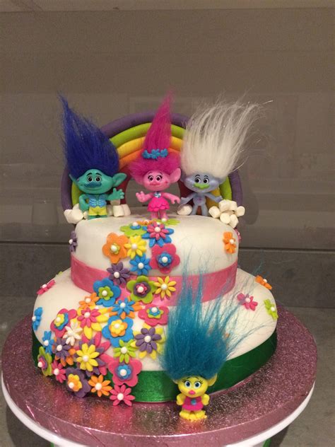 Southern Blue Celebrations: TROLLS CAKES