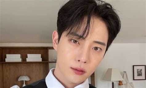 🌟 BREAKING: Young Model Kim Jong‑Suk Di..es Suddenly at 29 — Funeral ...