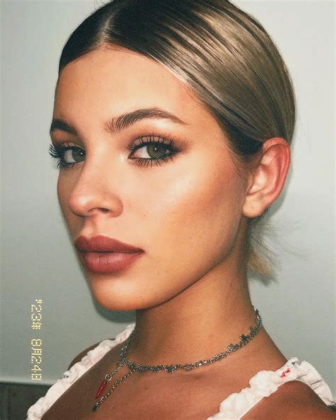 DELFI MARTINEZ ️ (@ggoldivaa_) • Instagram photos and videos