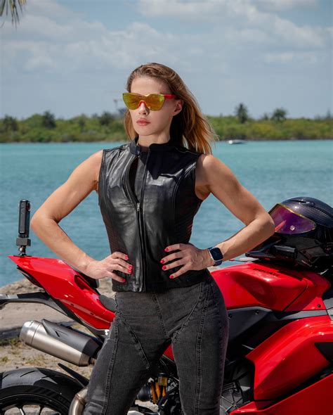 Oxana Rumyantseva (@oxana.fit) • Instagram photos and videos