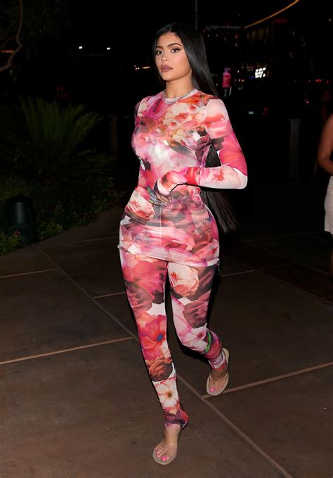 Kylie Jenner Big Ass And Boobs - Hot Celebs Home