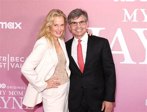 Ali Wentworth - Actress, Comedian, Writer, Producer