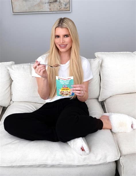 Jessica Simpson Nods to 'Newlyweds' Moment in Chicken of the Sea Ad