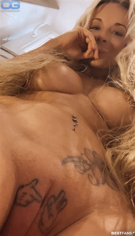 Mia Julia Brueckner nackt, Nacktbilder, Playboy, Nacktfotos, Fakes