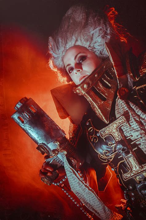 Warhammer 40K cosplay: Lady Inquisitor