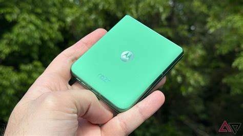 The Motorola Razr 2025 is my favorite foldable; here's why