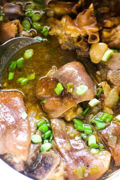 Slow Cooked Pig Feet Recipe