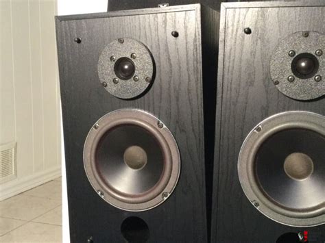 yorkville ysm  monitor speakers photo   audio mart