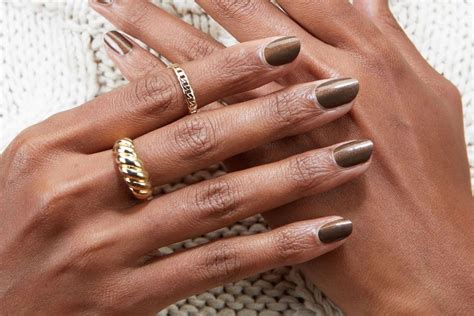Cor De Esmalte Pele Morena - Cores de esmalte para pele morena: 13 tons que você precisa em 2026