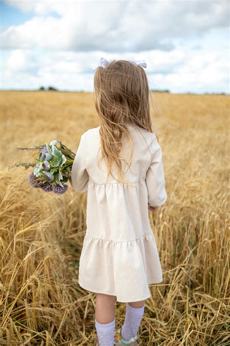 Naked+Girl+Lightskin Photos, Download The BEST Free Naked+Girl