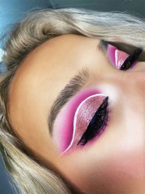 Barbie Pink Cutcrease Glitter Makeup Look Glitter Makeup Looks, Barbie Makeup, Barbie Pink ...