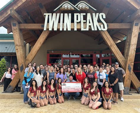 Twin Peaks Restaurants | Webster TX