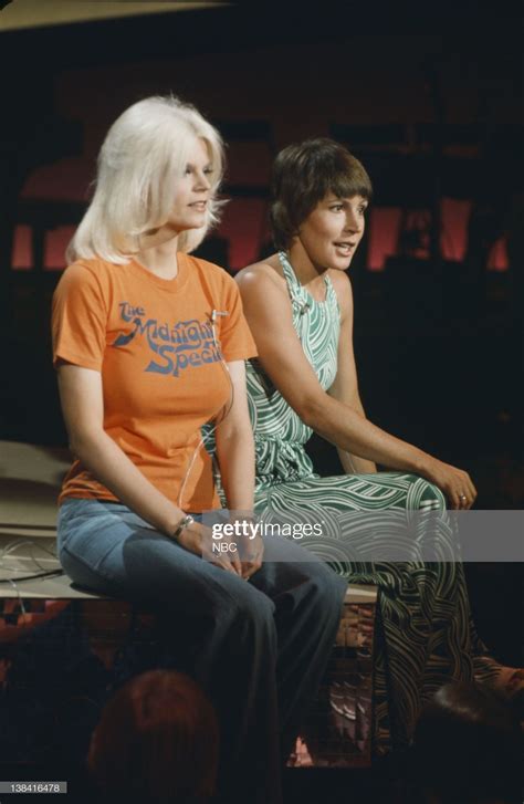 Carol Wayne, Helen Reddy | Helen reddy, Wayne, Carole