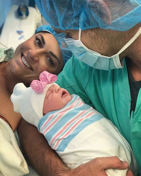 Jenny Dell and Will Middlebrooks welcome their first child - The Boston