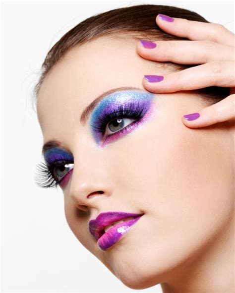 bold  bright su cosmetics blog