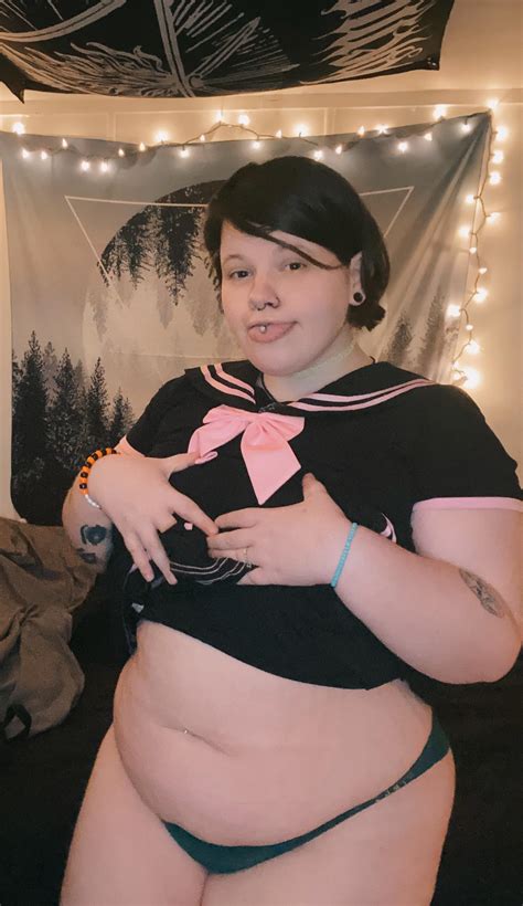 [Selling] Verified 🌸20🌸BBW🌸Customs🌸GFE🌸Sexting🌸Premades🌸Fetish Friendly