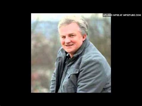 Felicjan Andrzejczak - Anioł spadł - tekst i tłumaczenie piosenki na ...