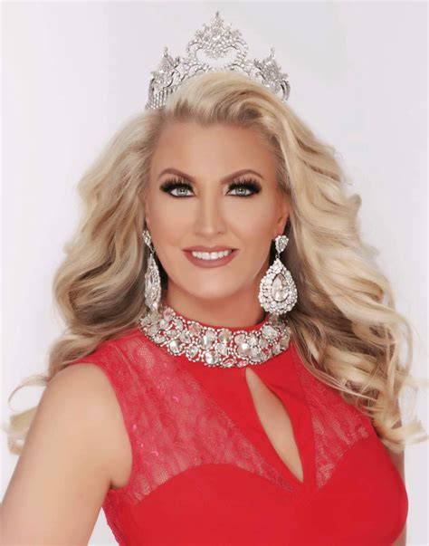 Mrs. Illinois American 2020 - Tiffany Wells