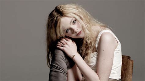 Elle Fanning Wallpapers - Top Free Elle Fanning Backgrounds ...