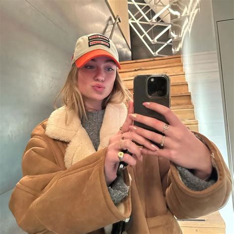 roxy dekker alle nieuwtjes fotos en weetjes  deze zangeres