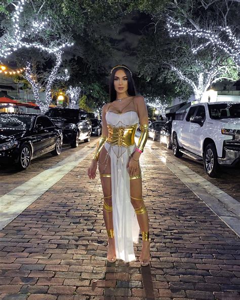 Vanessa Christine on Twitter: "⚡️ APHRODITE ⚡️ - ancient Greek goddess