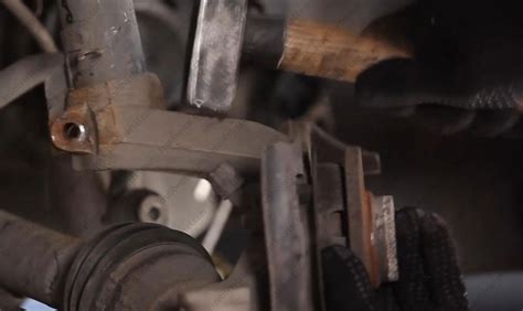 Замена подшипника передней ступицы VW Golf 4