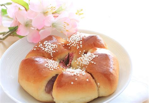 Anpan, Beloved Confections