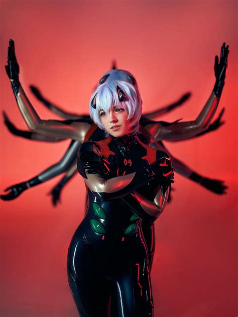 ⋆⸜ madison ⸝⋆ on Twitter: "Can you give me one last kiss? Plugsuit