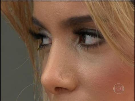 anitta exibe novo visual  fantastico  fotos uol tv